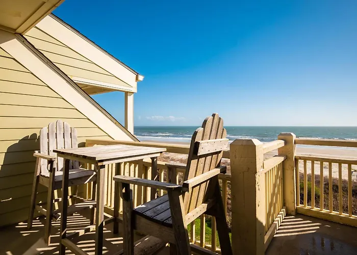 The Breeze By Oak Island Accommodations