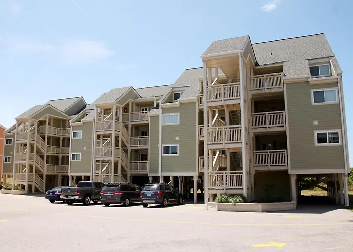 Garris Hideaway #2 By Oak Island Accommodations