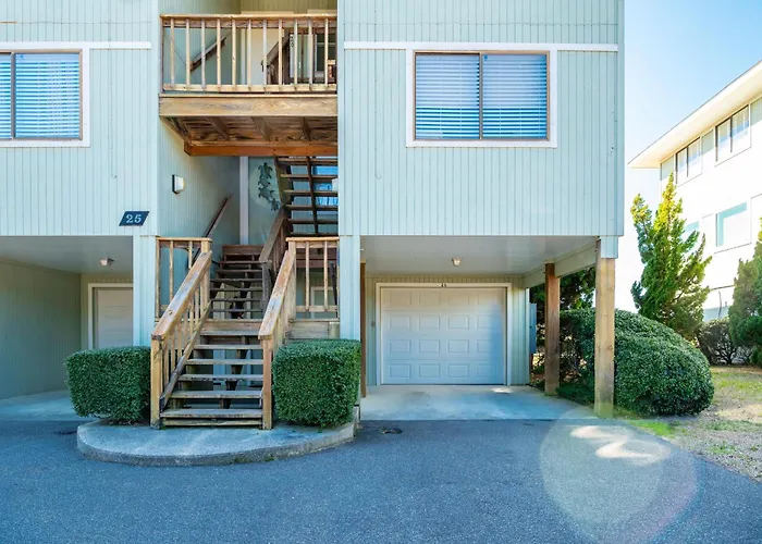 Castaway By Oak Island Accommodations